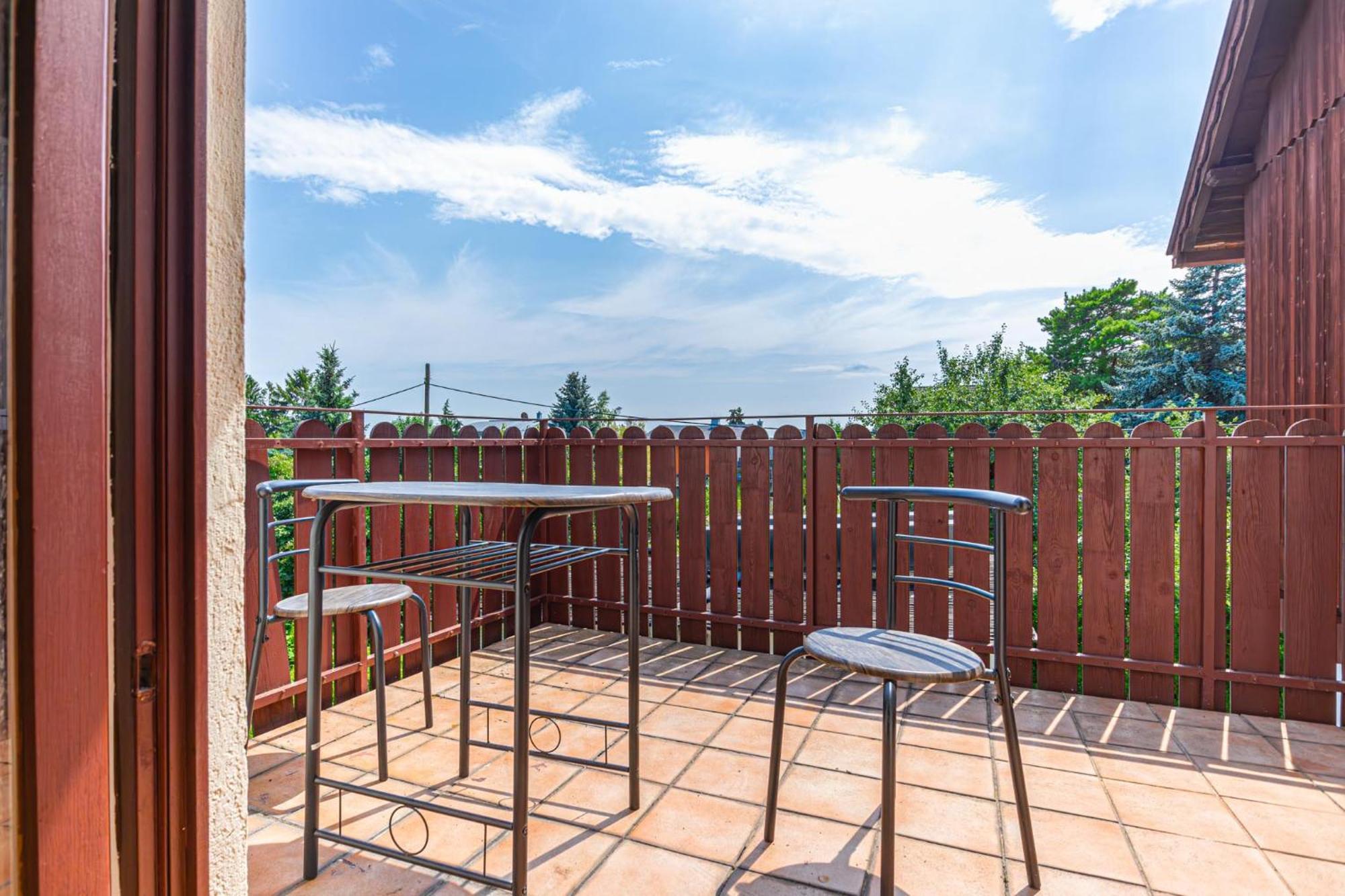 Comfy Rooms In Shared Villa With Terrace And Garden Виена Екстериор снимка