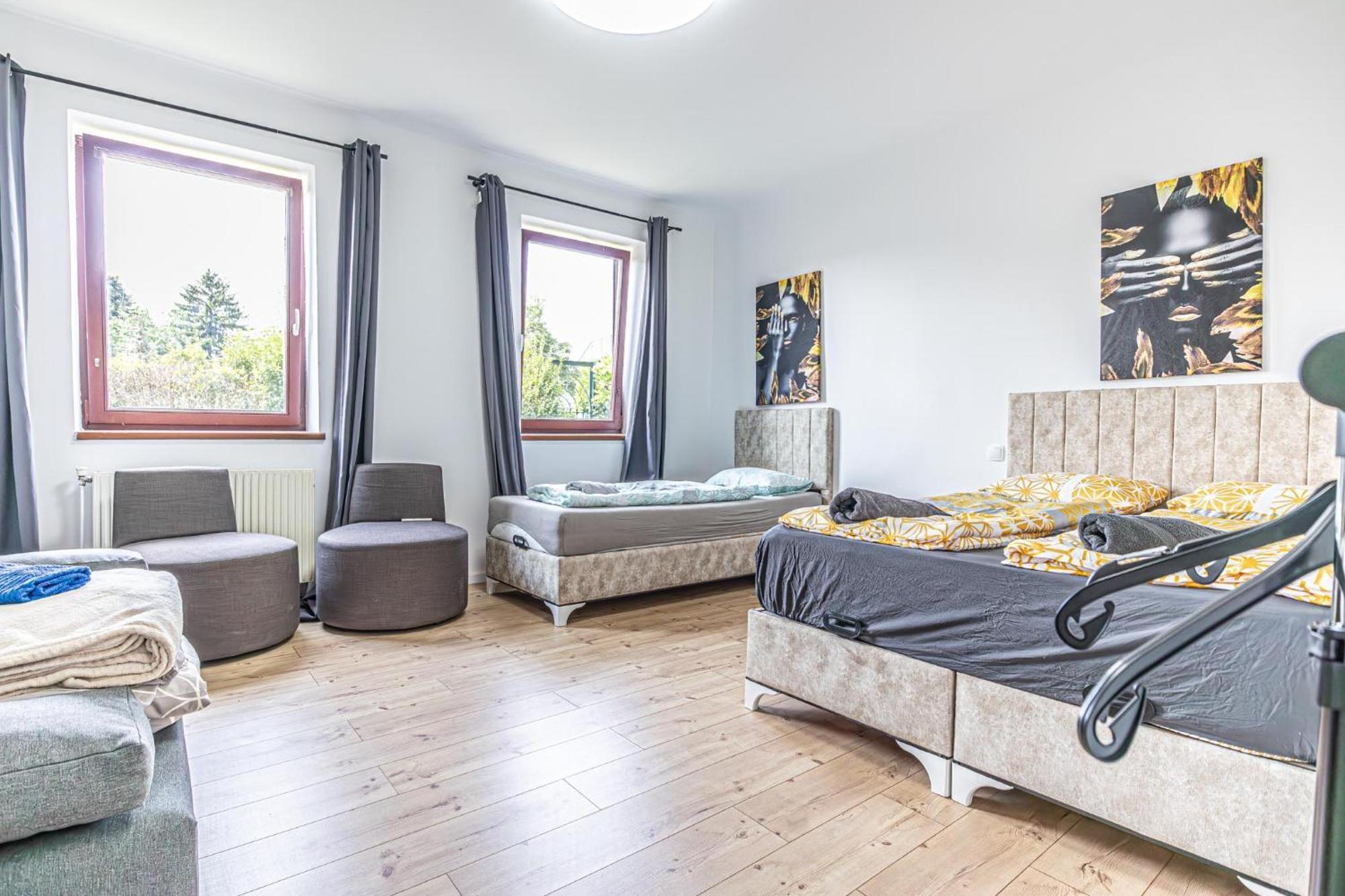 Comfy Rooms In Shared Villa With Terrace And Garden Виена Екстериор снимка