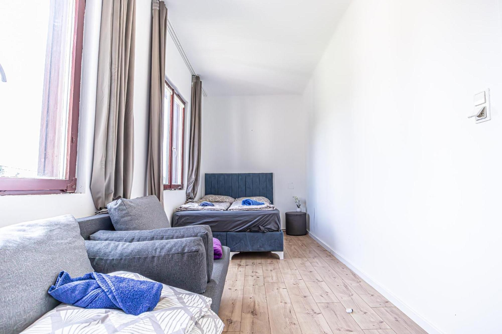 Comfy Rooms In Shared Villa With Terrace And Garden Виена Екстериор снимка