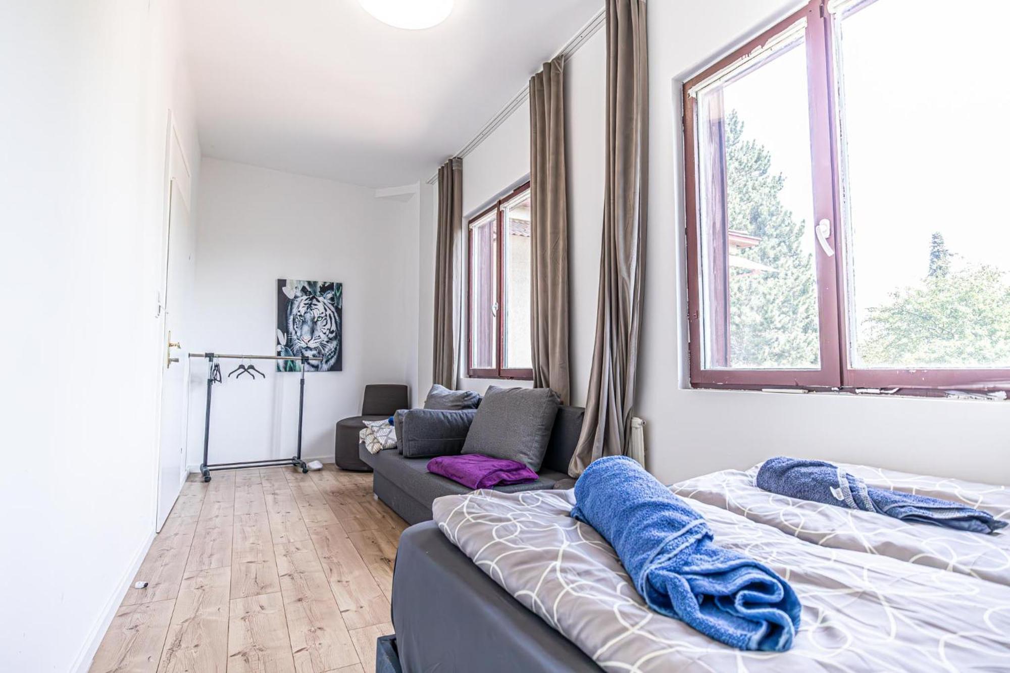 Comfy Rooms In Shared Villa With Terrace And Garden Виена Екстериор снимка